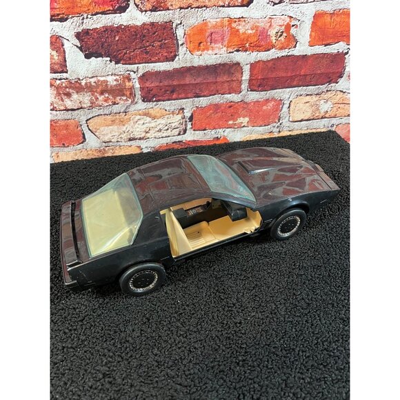 Vintage 1982 Knight Rider KITT Trans Am Model Car 1/24 Scale With Detailed Inter - Picture 4 of 8